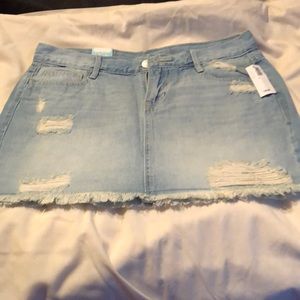 Old Navy denim skirt. New with tags